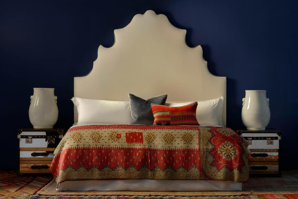 decorate room